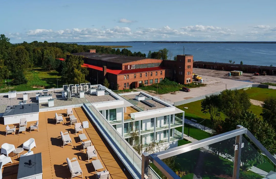 Hotel Arche Fabryka Samolotow W Mielnie-1